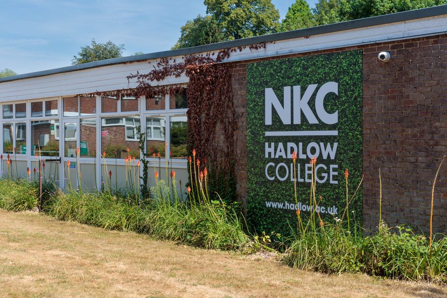 Hadlow_Landscape_Elgar_Signage_2026