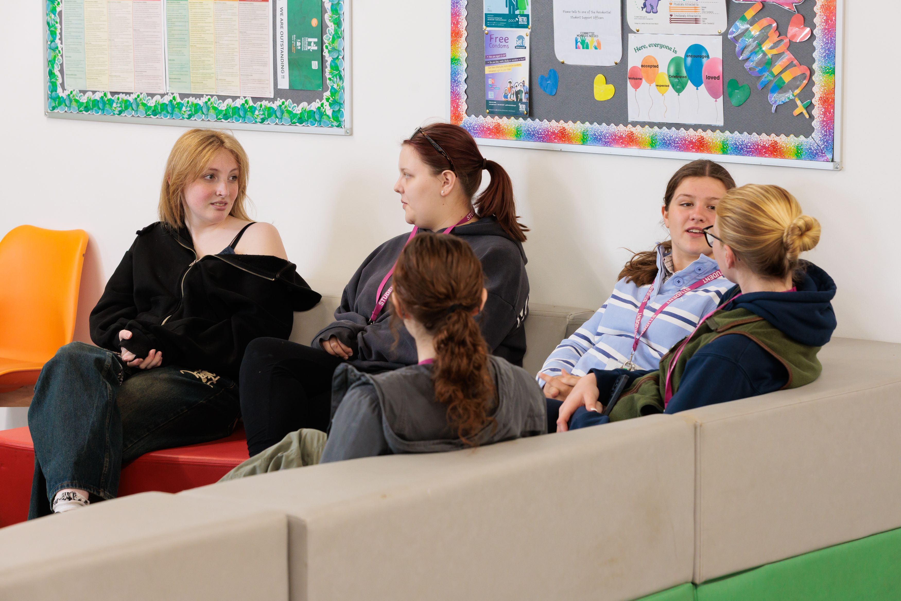 hadlow-college-landscape-residential-hub-group-students-talking-on-sofa-2026-003.jpg#joomlaImage://local-images/hadlow-college-landscape-residential-hub-group-students-talking-on-sofa